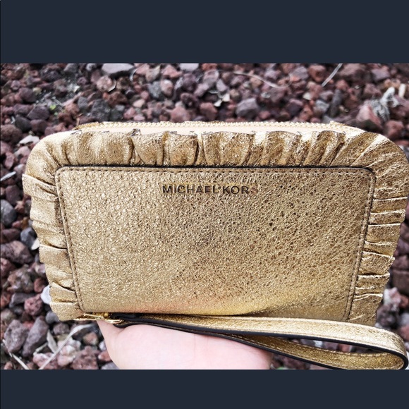 🌸Michael Kors Zip Around Wallet🌸 - Picture 2 of 7